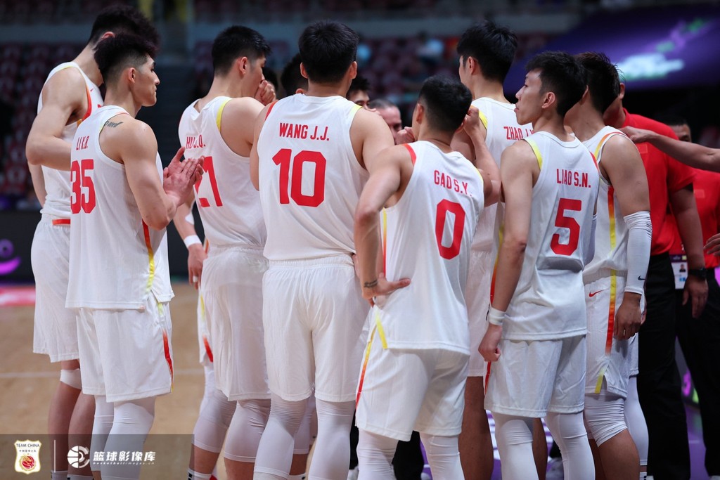 媒体人：印度国内没有像样的篮球联赛 只要男篮不乱阵脚不太会输